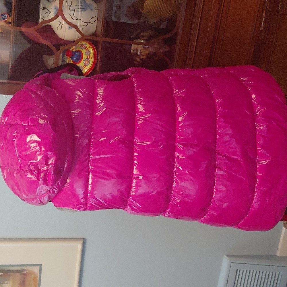 Calvin Klein Performance Fuchsia Hooded Puffer Vest - Picture 9 of 9